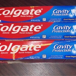 Colgate Cavity Protection Toothpaste - Red and Blue 3 pk less than perfect boxes